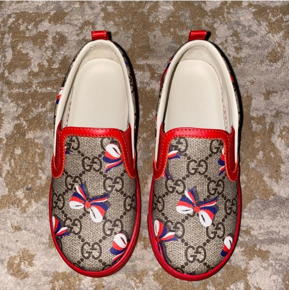 Gucci Toddler slip-ons size 25